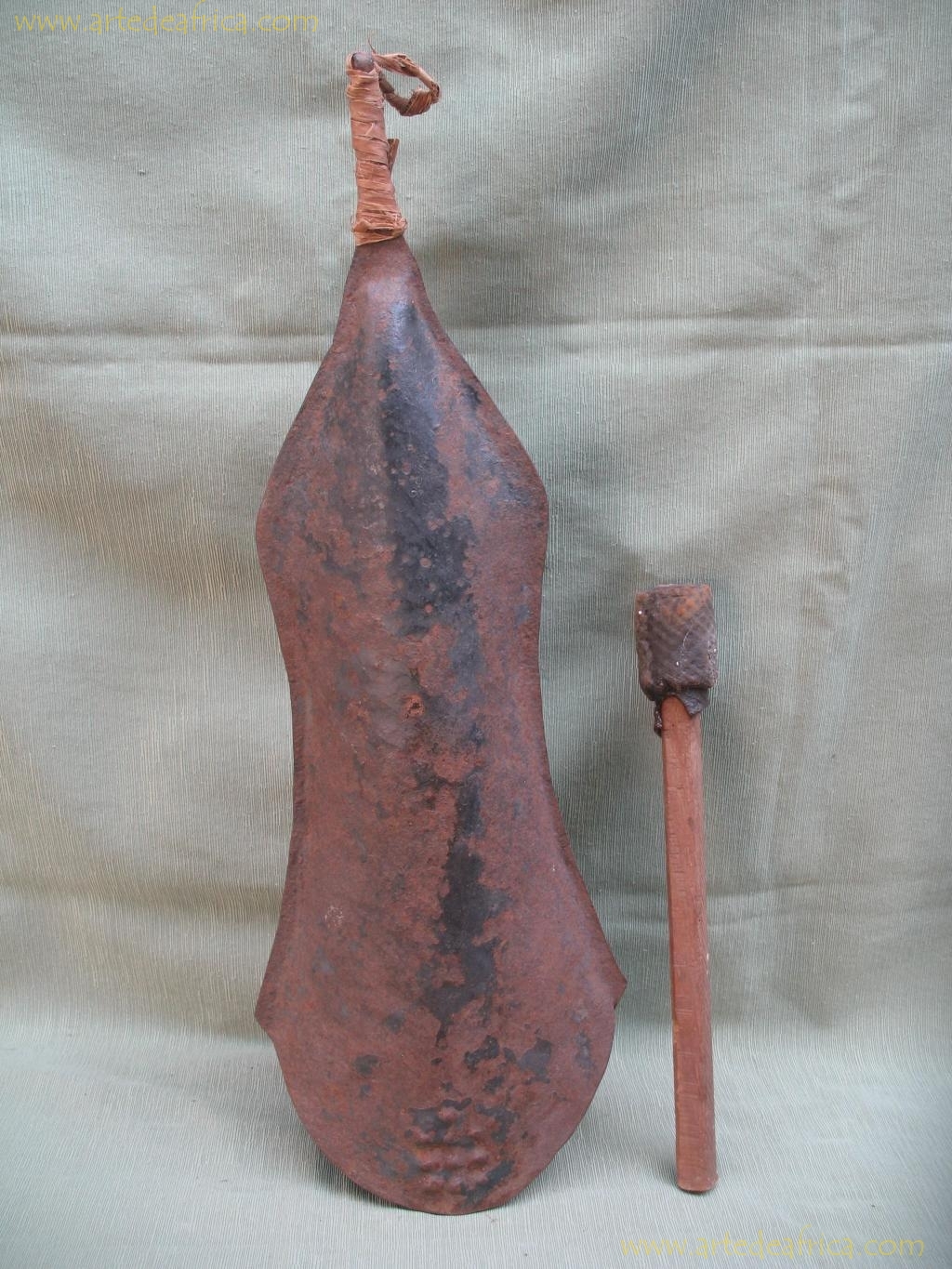 CAMPANA