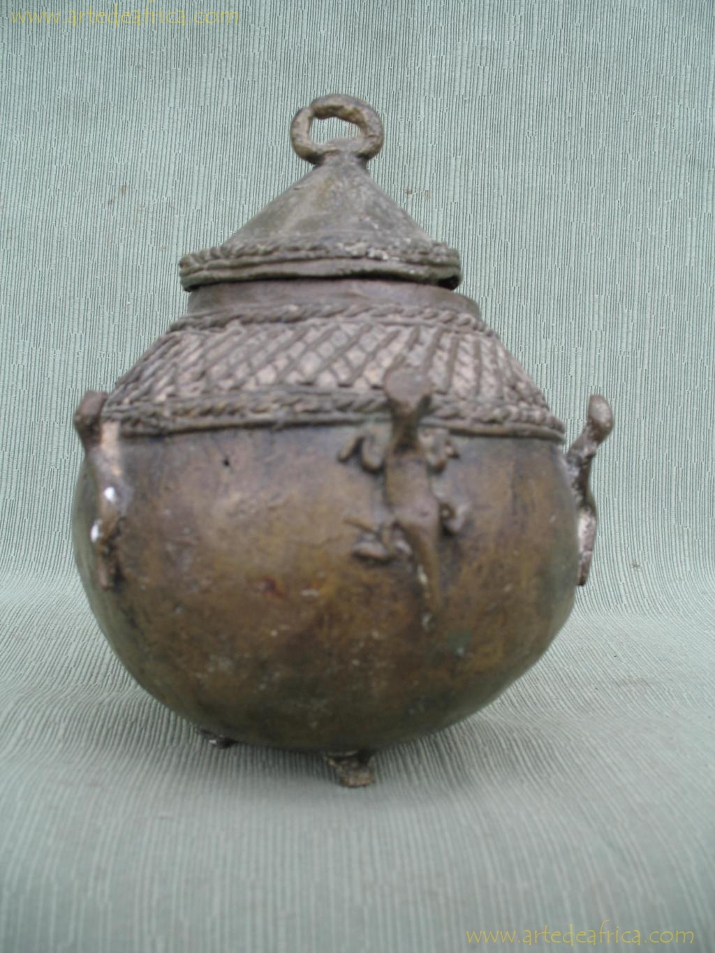 BOTE DE COSMETICOS