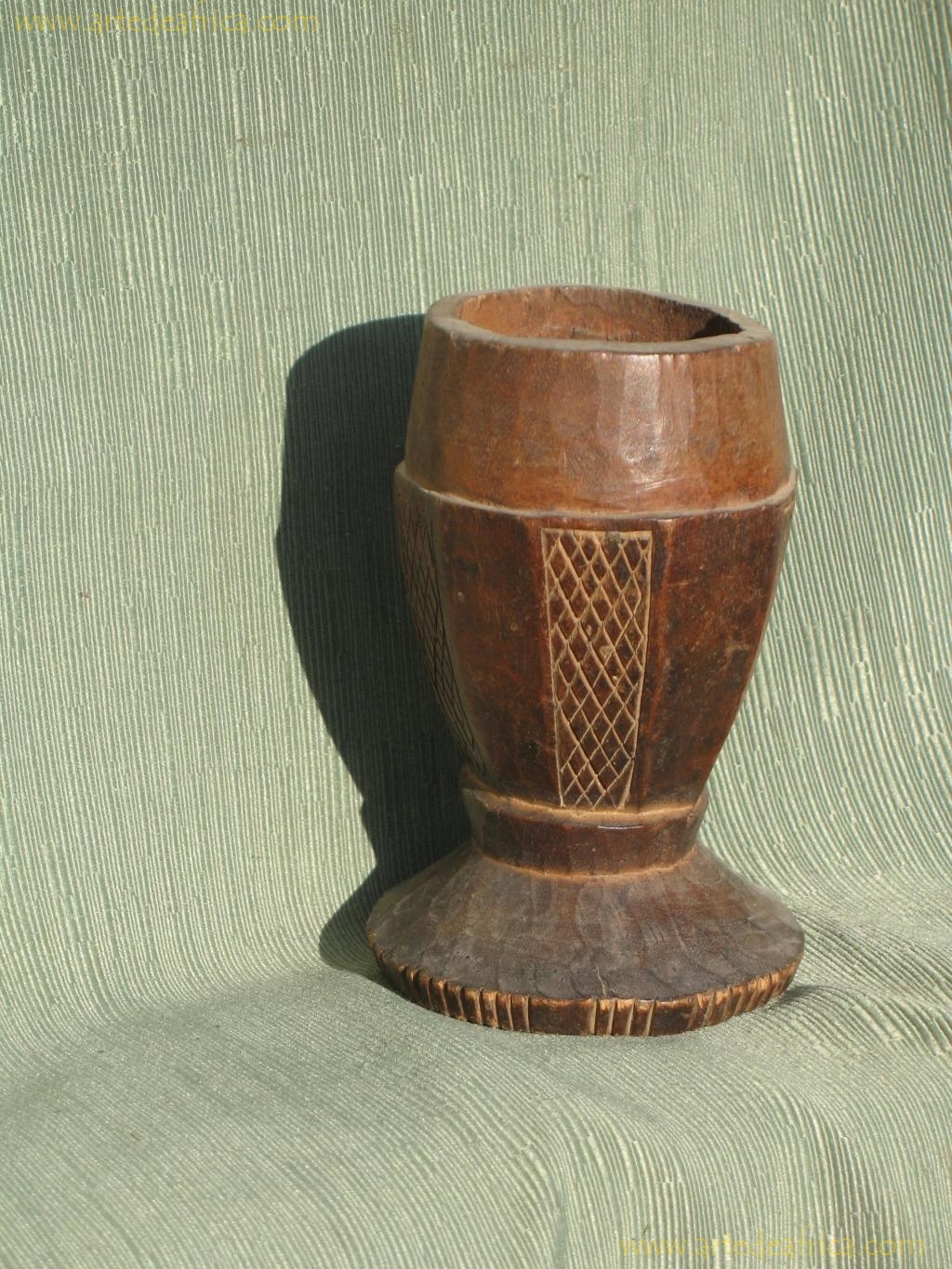 VASO DE UNGUENTOS