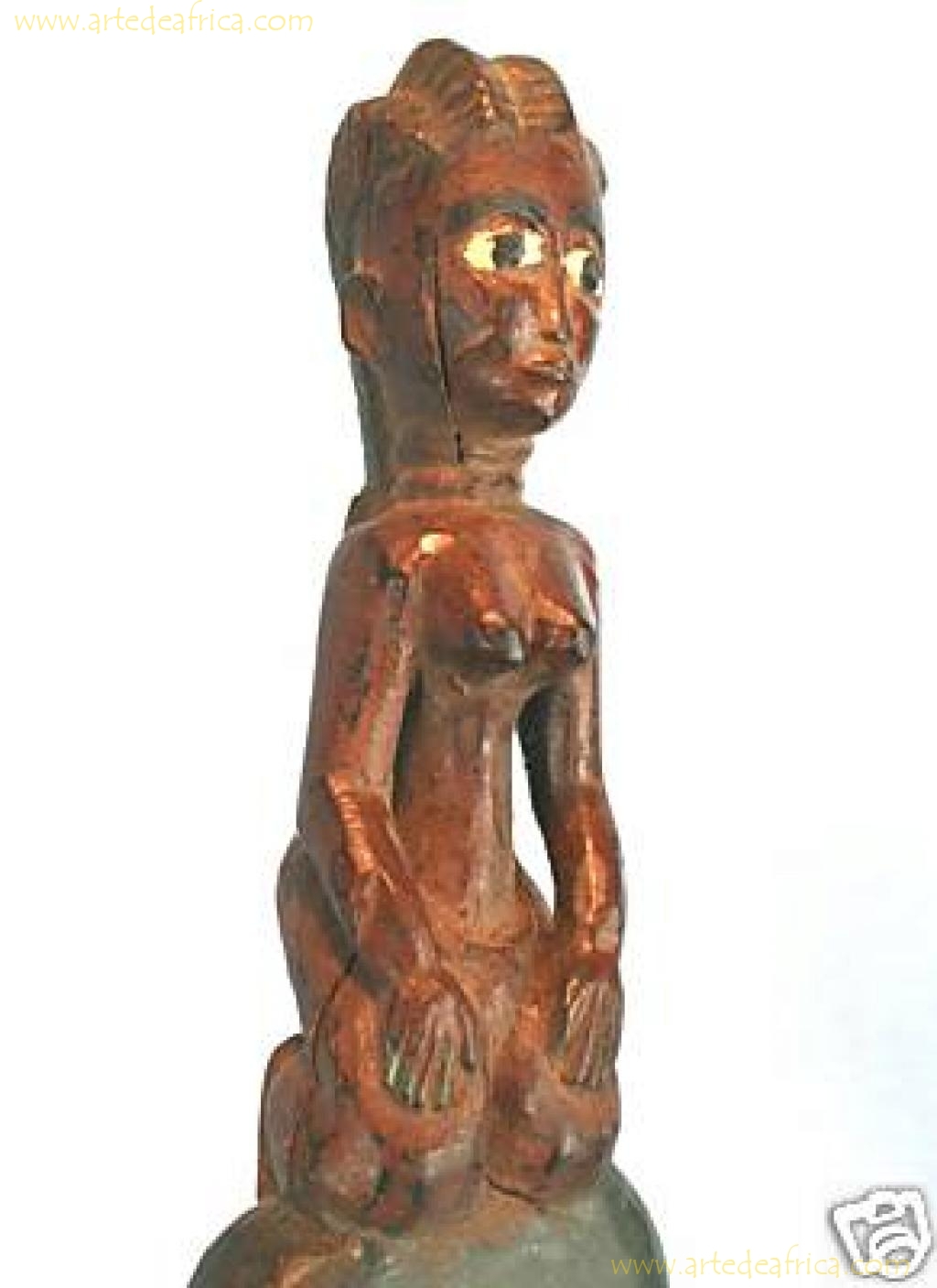 MUJER ARRODILLADA COLONO
