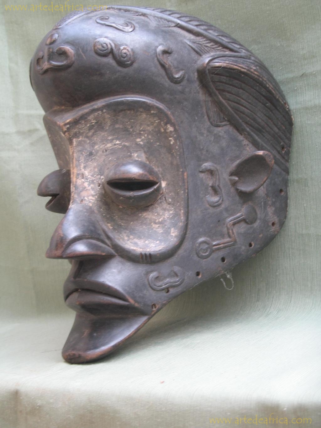 MASCARA DE HECHICERO