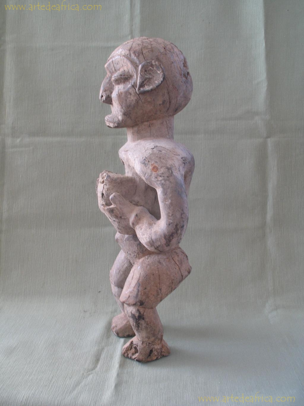 RELICARIO BYERI