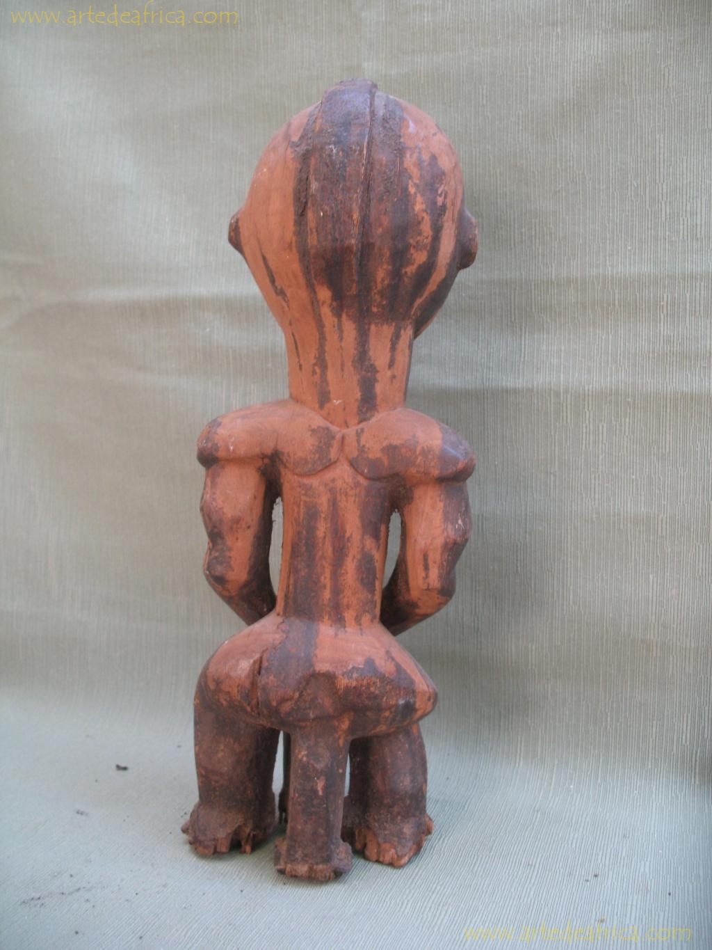 GUARDIAN DE RELICARIO BYERI