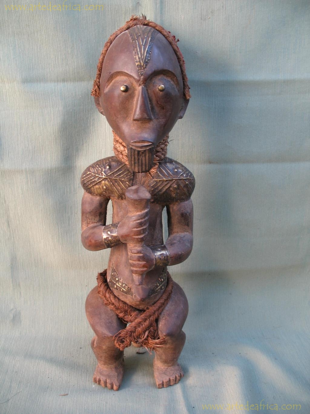 GUARDIAN DE RELICARIO BYERI