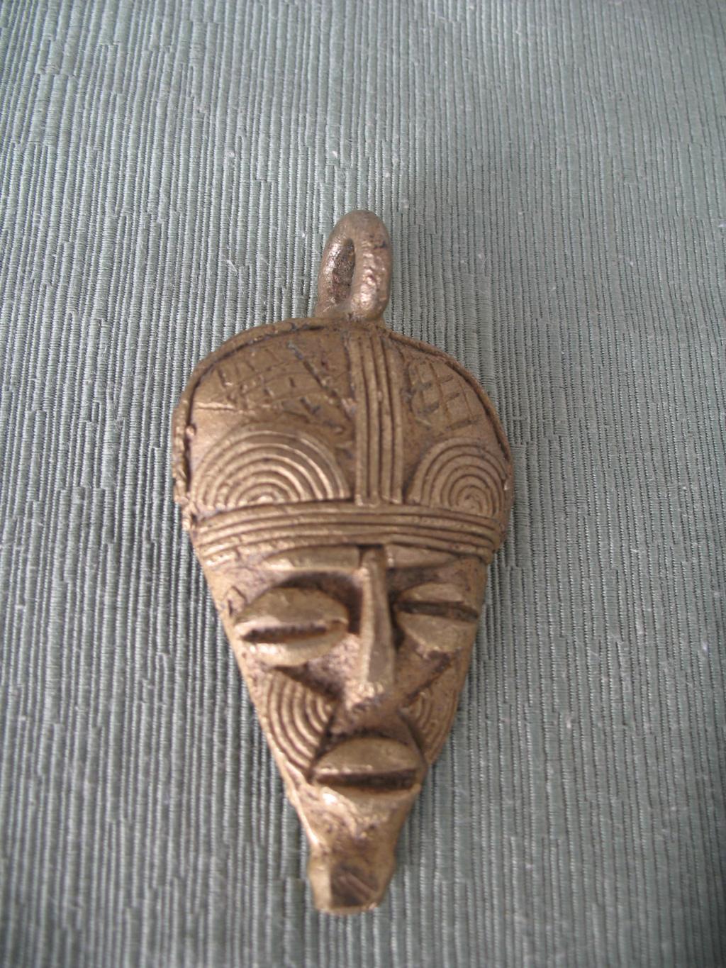 MASCARILLA COLGANTE