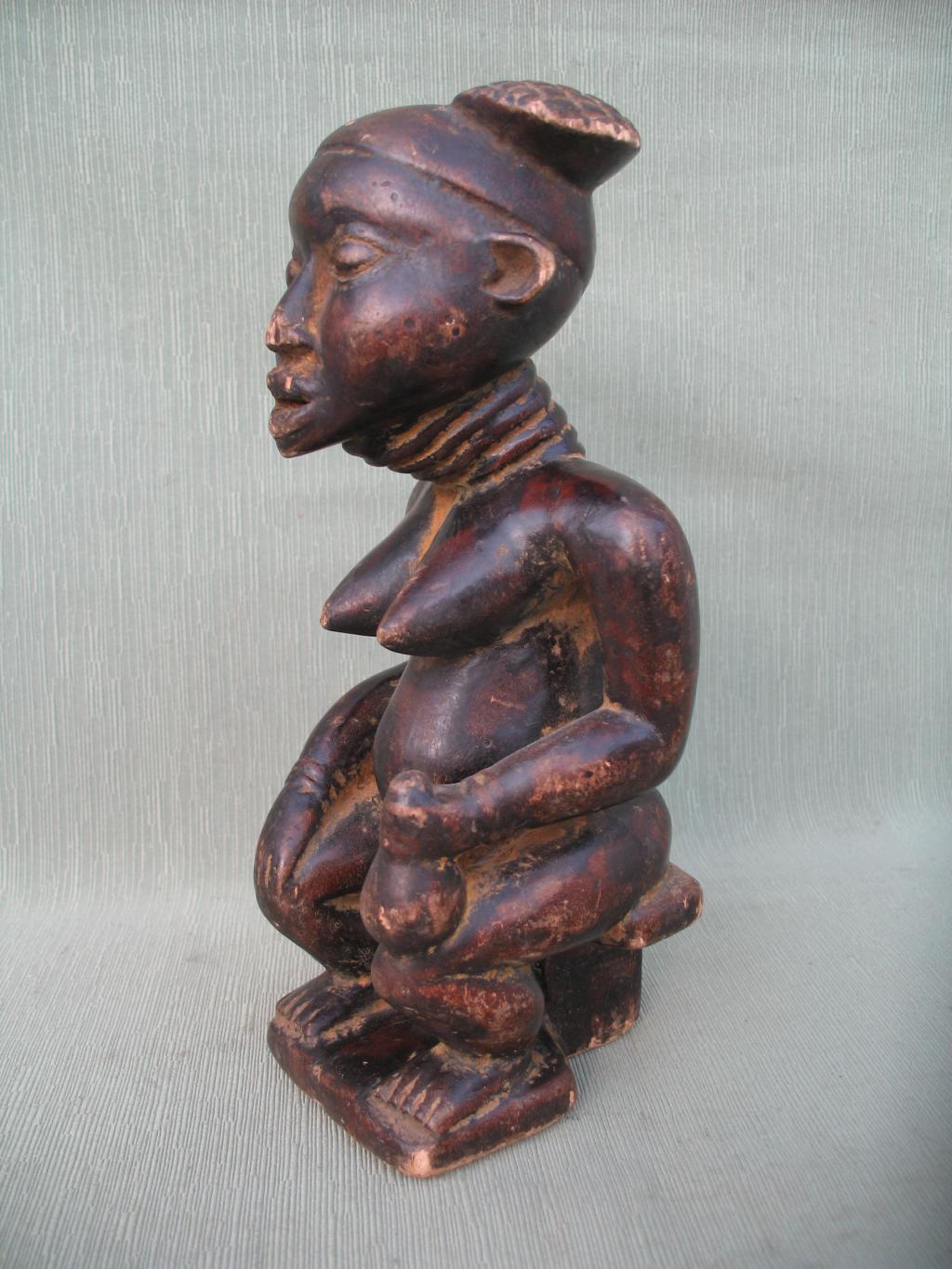 CURANDERA SENTADA