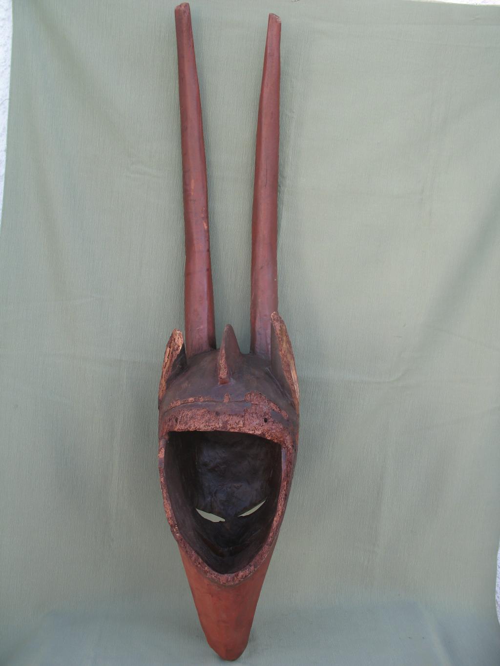 MASCARA KOBA