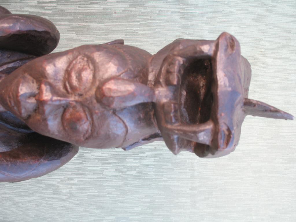 ALTAR, ADIVINO