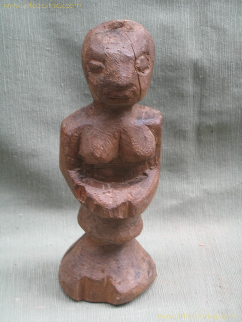FIGURA CONMEMORATIVA FEMENINA
