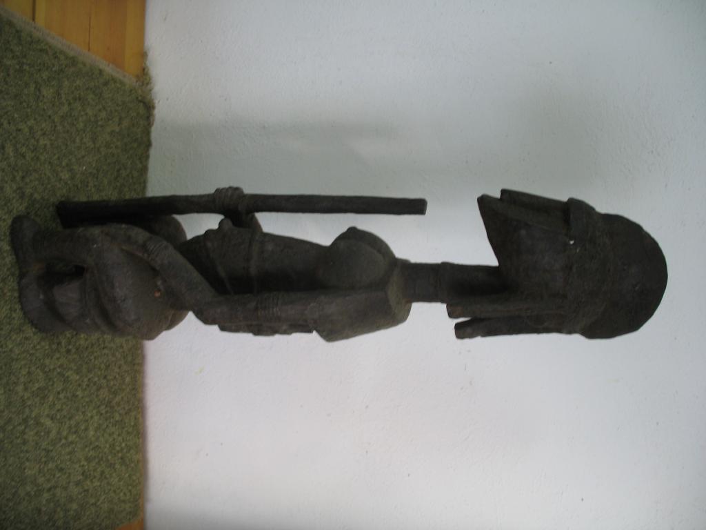 FIGURA HERMAFRODITA