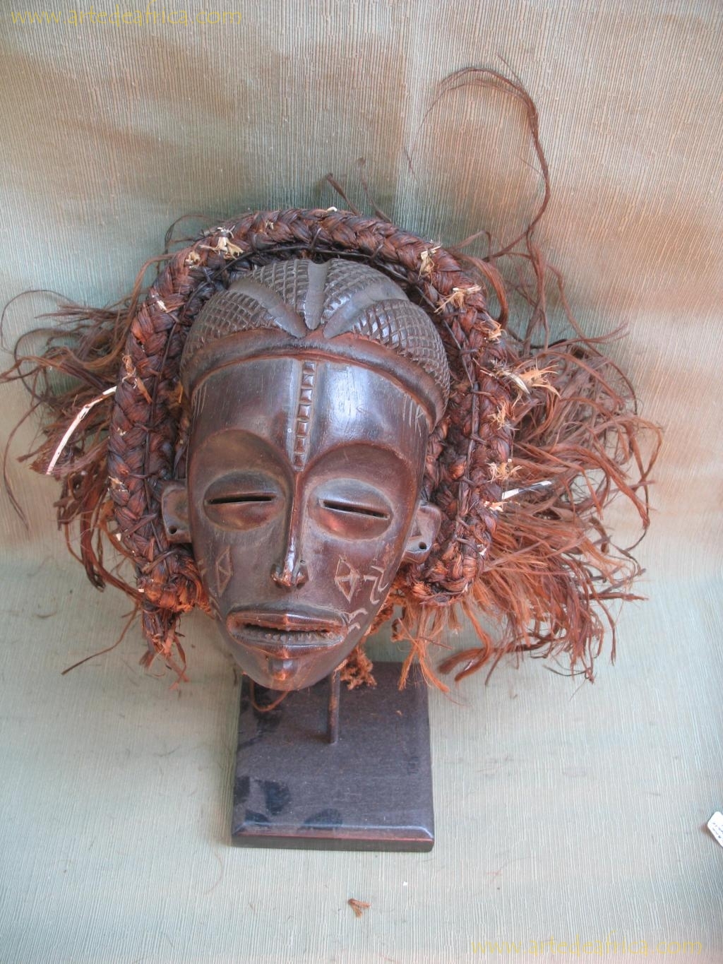 PEQUEÑA MASCARA MWANA PWO