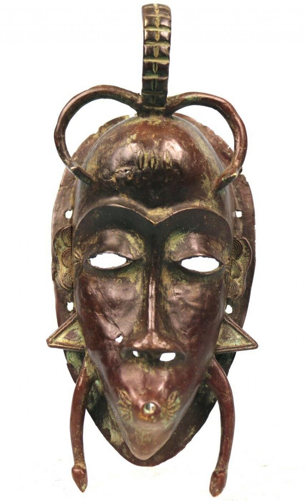 MASCARA DE BRONCE KPELIE