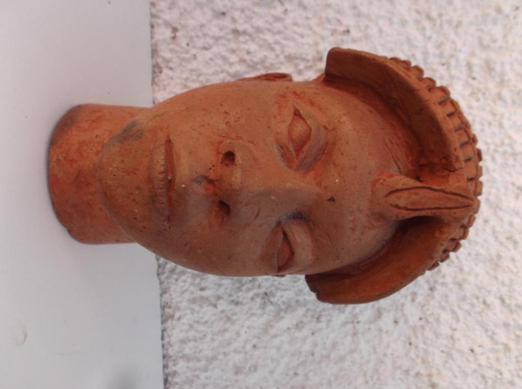 CABEZA DE REINA DE IFE