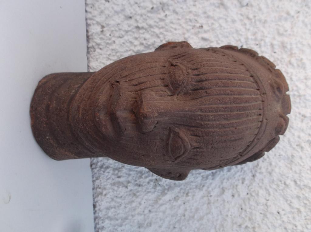 CABEZA MASCULINA DE IFE