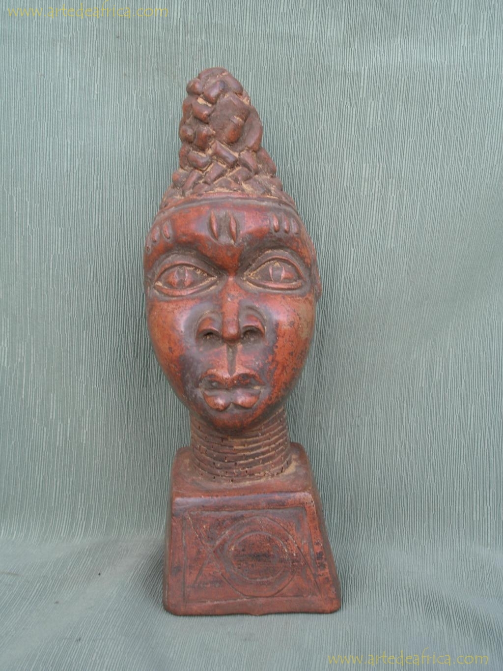 CABEZA DE REINA MADRE IYOBA
