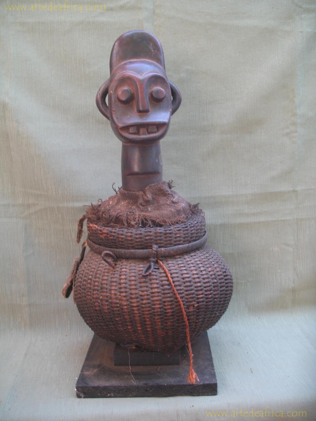 CESTO DE HECHICERO