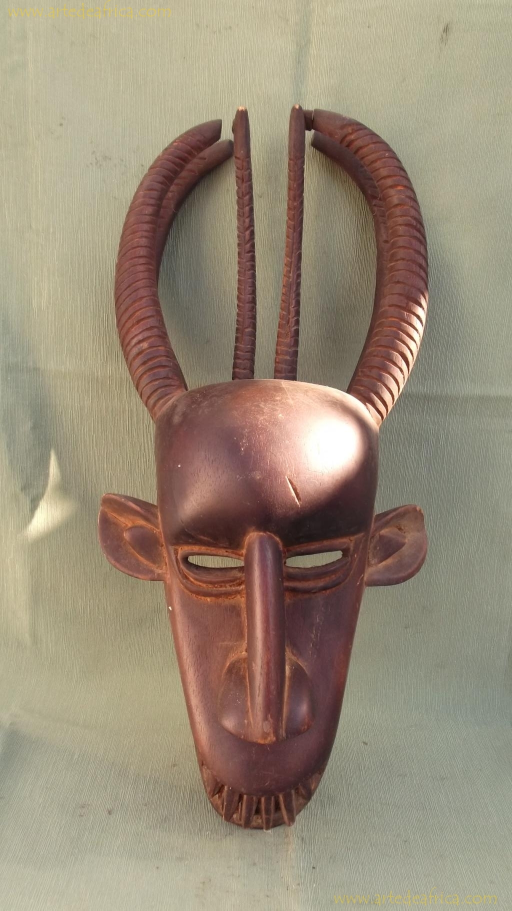 MASCARA DEL KORE