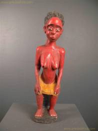 MUJER SENTADA