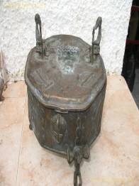 CAJA DE COLA