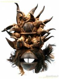 MASCARA DE GUERRA DEBLOAHIGLA