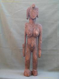 ESTATUA DE ANTIGUA NYELENI