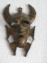 MASCARA DE BRONCE