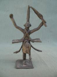MUSICOS Y DANZANTES