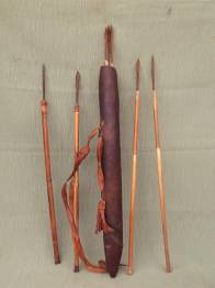 CARCAJ Y FLECHAS DE PIGMEO