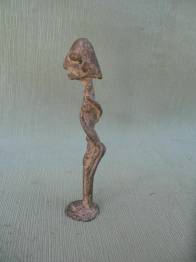 PEQUEÑO PERSONAJE