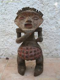 ESTATUA DE ANTEPASADO TADEP