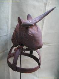 MASCARA CASCO CABEZA DE TORO ISSE O ESSENI