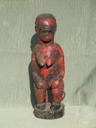 MUJER SENTADA